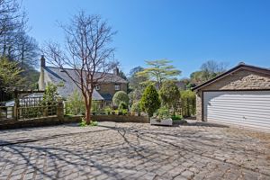 Photo 32- click for photo gallery